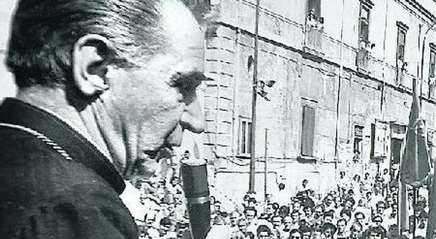 Una foto storica di don Antonio Riboldi, che tra due mesi avrebbe compiuto cento anni