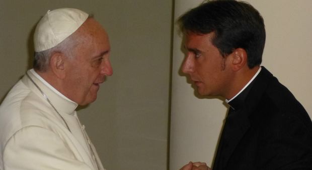 Don Vitale Luongo con Papa Francesco