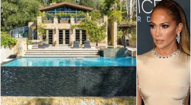 Jennifer Lopez mette in vendita la sua villa a Los Angeles: chiede 42,5 milioni di dollari. Dai bagni ai posti auto, foto e curiosità