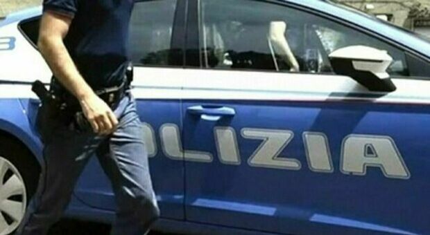 Napoli, minaccia il padre con un coltello: arrestato 34enne con precedenti