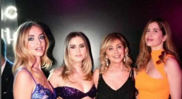 Sanremo, Chiara Ferragni supportata dalla famiglia: «Andrai benissimo, è una serata speciale anche per noi»