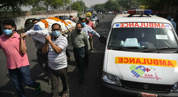 India, oltre tremila morti in 24 ore: le vittime sono oltre 200mila