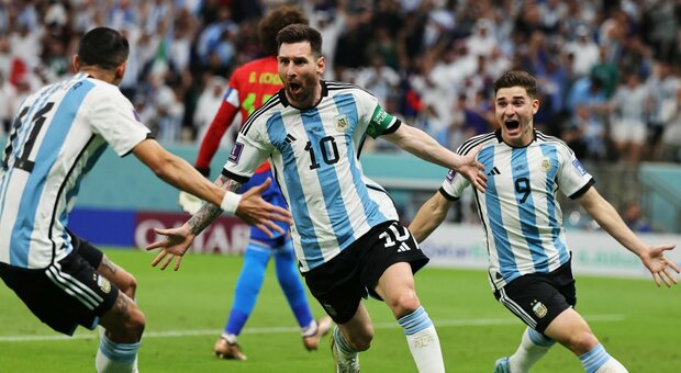 Argentina-Messico 2-0. Le magie di Messi ed Enzo Fernández rialzano l'Albiceleste