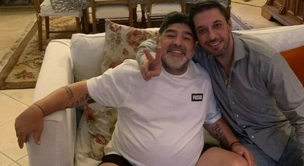 «Maradona è stato sepolto senza il cuore», la rivelazione choc del neurologo argentino