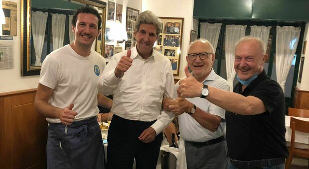 G20 a Napoli, John Kerry a cena da Mimì alla Ferrovia: il magico incontro con la cucina tipica napoletana