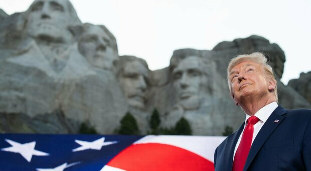 Trump e il suo sogno non tanto segreto: «Il mio volto a destra di Lincoln a Mount Rushmore»