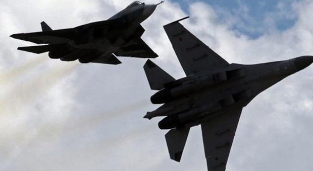 Caccia Nato in volo per intercettare aerei russi, pericolo di velivoli di Mosca senza trasponder