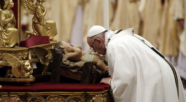 Papa Francesco: «Maria e Giuseppe in fuga come i migranti di oggi»