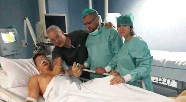 Sbranato e sfigurato da un cane, Dimitri ritrova il sorriso all'ospedale San Paolo