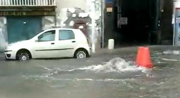 Allerta meteo e caditoie ostruite a Napoli: si riunisce la commissione infrastrutture