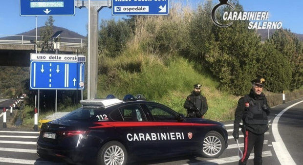 Carabinieri di Vallo, identificate 280 persone. Una denuncia per opere abusive