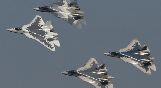 Russia fornisce armi all'Algeria, pronti 12 caccia stealth Su-57