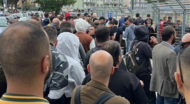 Ajax-Napoli, è caos biglietti: «Ma la società non ha colpe»