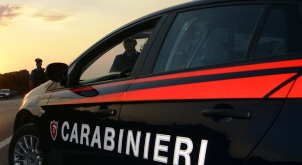È caccia all'uomo nel Napoletano: i carabinieri sulle tracce del complice del boss Troise