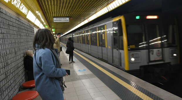 Metro di Milano, ragazzo investito da un treno alla fermata Cadorna: è grave