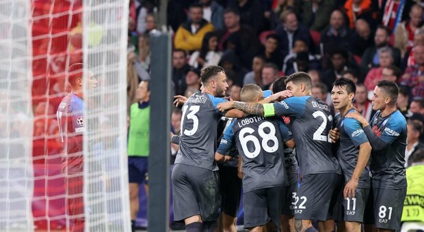 Ajax-Napoli 1-6: gli azzurri più belli di sempre entrano nella storia