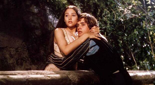Romeo e Giulietta «sfruttati sessualmente per scene di nudo». Gli attori di Zeffirelli fanno causa alla Paramount