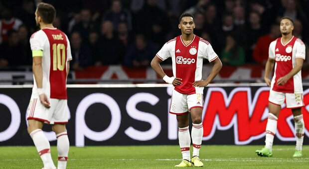 Ajax, resa di Schreuder agli azzurri: «Napoli più forte, che dolore i 6 gol»