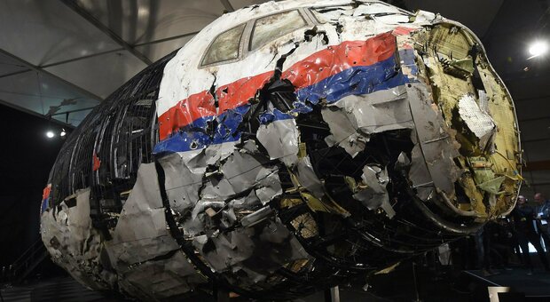 Malesya Airlines Mh17, la sentenza all'Aja sul volo caduto abbattuto dai russi: tre condanne
