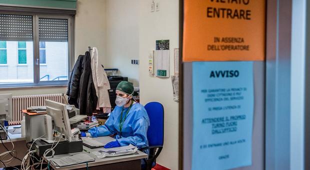 Coronavirus, salgono a 9 i casi in Puglia: c'è il primo morto
