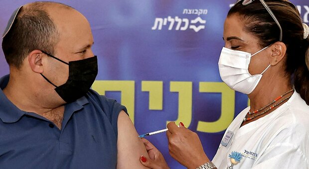 Terza dose di vaccino, in Israele la positività crolla dell'84% con il richiamo