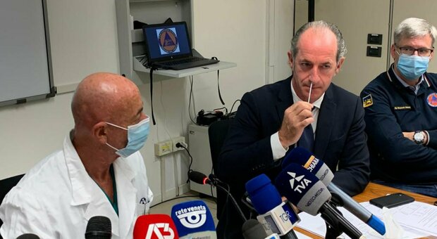 Covid, Luca Zaia: «Ridurre la quarantena, il 95% dei nuovi casi è asintomatico». E in Veneto ecco l'autotampone