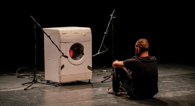 Campania Teatro Festival, la Trilogia delle macchine per indagare il rapporto uomo-macchina