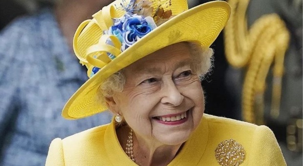 Regina Elisabetta, rompe la storica neutralità della Corona con un messaggio di auguri all'Ucraina nel giorno dell'indipendenza
