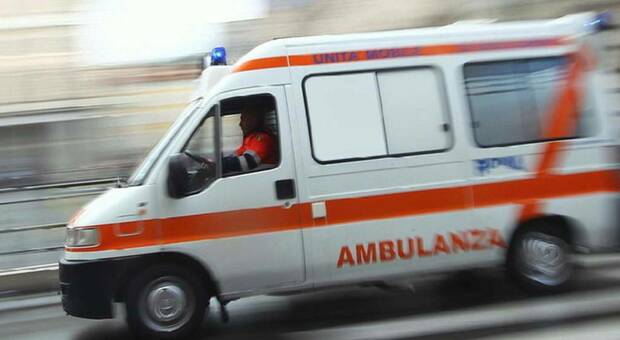 L'intervento dell'ambulanza a Mugnano