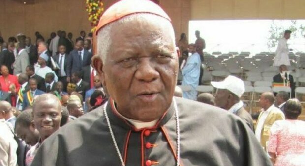 Camerun, rapito da un commando armato (e poi rilasciato) il cardinale Tumi