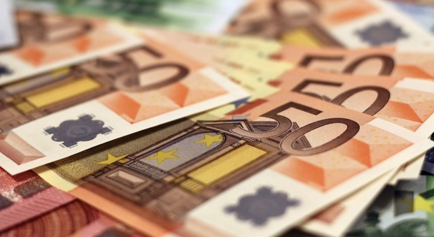 Napoli, 139mila euro sequestrati: tutti in banconote false