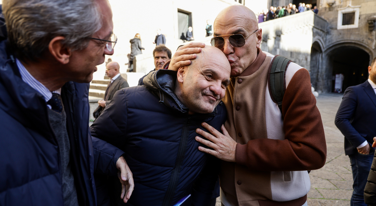Capodanno a Napoli, il sindaco Manfredi sotto accusa: «I due concertoni costano troppo»