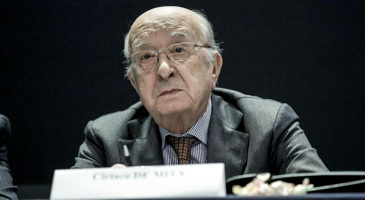 Ciriaco De Mita morto a 94 anni:
i funerali domani a Nusco con Mattarella