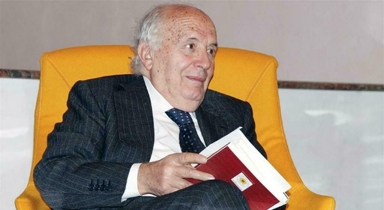 Gerardo Bianco morto a 91 anni: pilastro della Dc, fu ministro della Pubblica istruzione con Andreotti