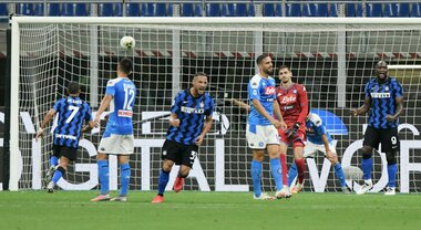 Live Inter-Napoli 2-0:torna in campo anche Malcuit!