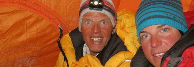 Tre alpinisti dispersi sul K2, l'italiana Tamara Lunger è scesa al campo base