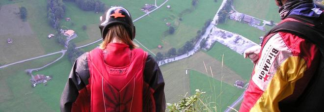 Base jumper muore in Trentino: 27enne cade da 200 metri d'altezza