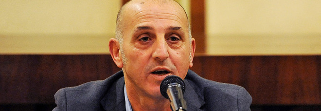 Nino Savastano arrestato a Salerno, i 5 Stelle: «Dimissioni subito»