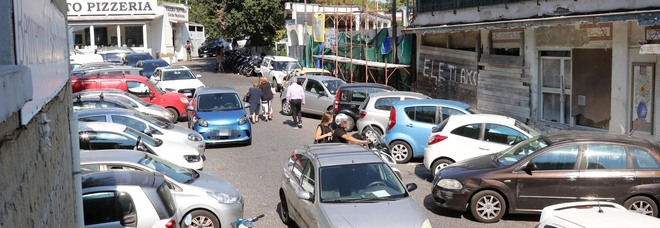 Napoli, la beffa Ztl a Marechiaro: per tornare a casa i residenti devono pagare