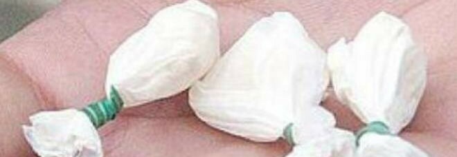 Trovati con 12 pallini di cocaina nei guai una coppia dell'Agro