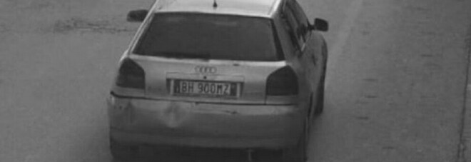 Caccia all'auto dei ladri seriali a Capodrise: ecco targa e appello della polizia locale
