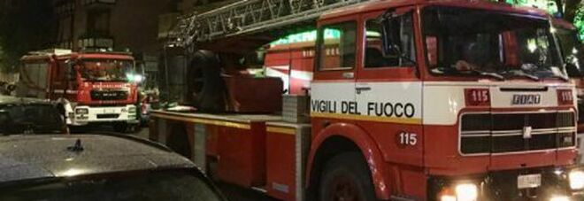 Roma, incendio in un appartamento in via Gaio Melisso (zona Tuscolana): morta una donna