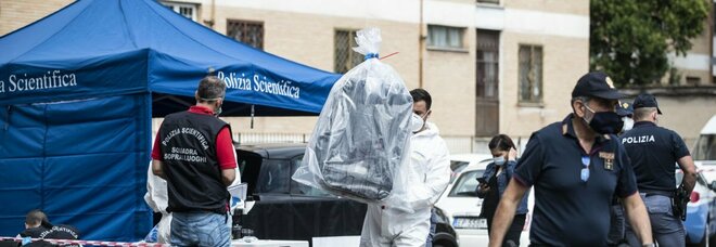 Roma, nascose un cadavere in valigia, morta di overdose