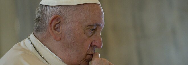 Papa Francesco, la spallata: meno potere alla Curia. Rivoluzione in Vaticano