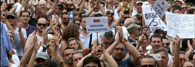 Una manifestazione dei no vax a Padova