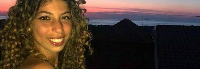 Giulia Scaffidi, morta di anoressia a 17 anni. Il fratello: «Pesava 26 kg e beveva acqua bollente»