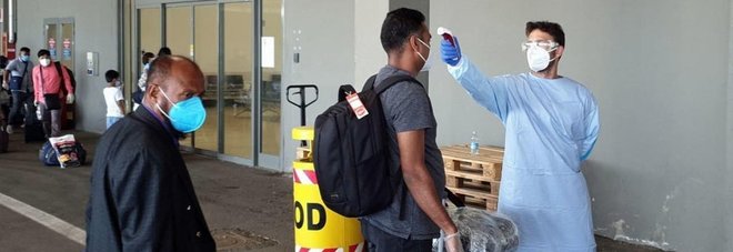Virus Lazio, 19 nuovi casi. D'Amato: «Dodici contagiati arrivano dall'estero, anche da India e Ungheria»