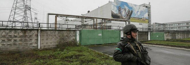 Assalto russo alle centrali nucleari, obiettivo tagliare l'energia a Kiev