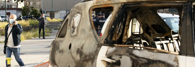 Camorra a Napoli, la strategia del terrore a Ponticelli: attentati con le auto a noleggio