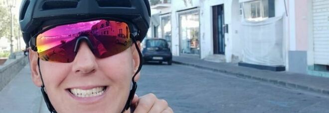 Incidente a Ischia oggi, morta caporale maggiore dell'Esercito: travolta e uccisa in bicicletta